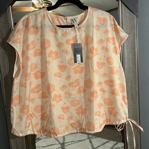 NWT silky short sleeve blouse